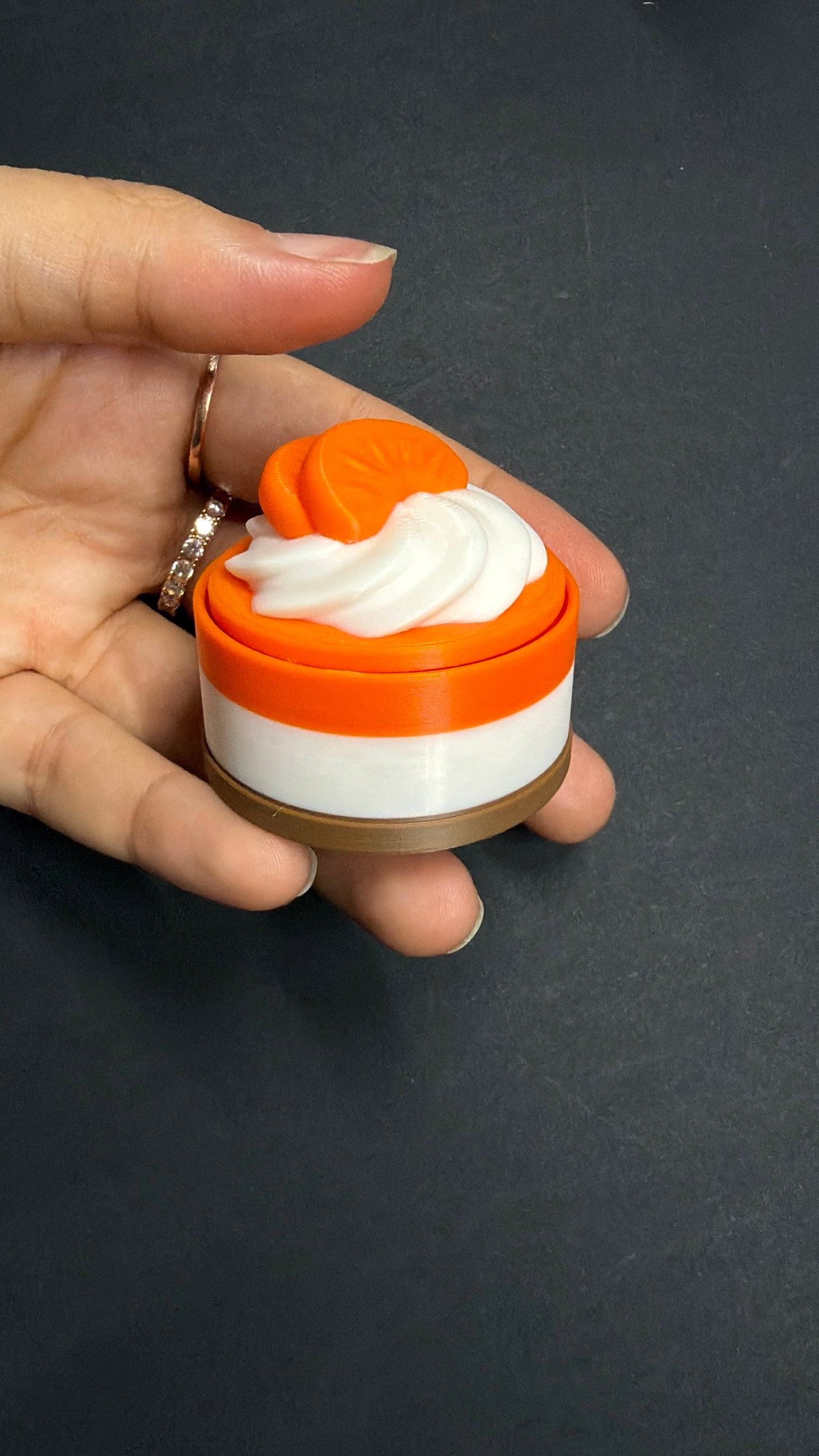 Mousse Cake Fidget Clicker
