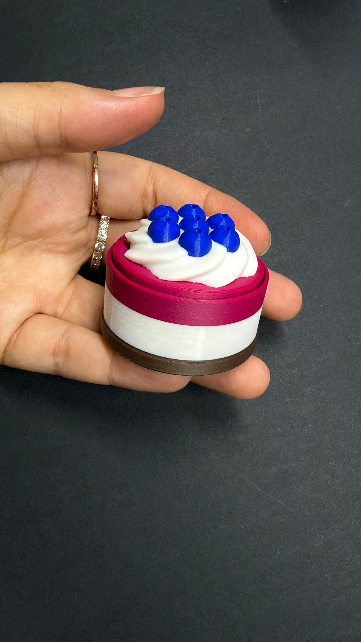 Mousse Cake Fidget Clicker